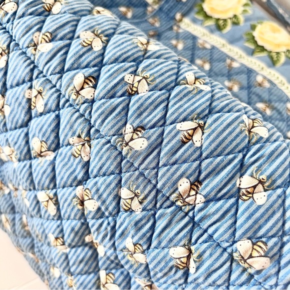 Vera Bradley Vintage Bees Tote - Picture 4 of 8